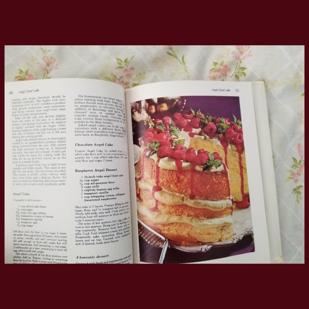 VTG Better Homes & Gardens Encyclopedia of Cooking - Picture 6 of 9